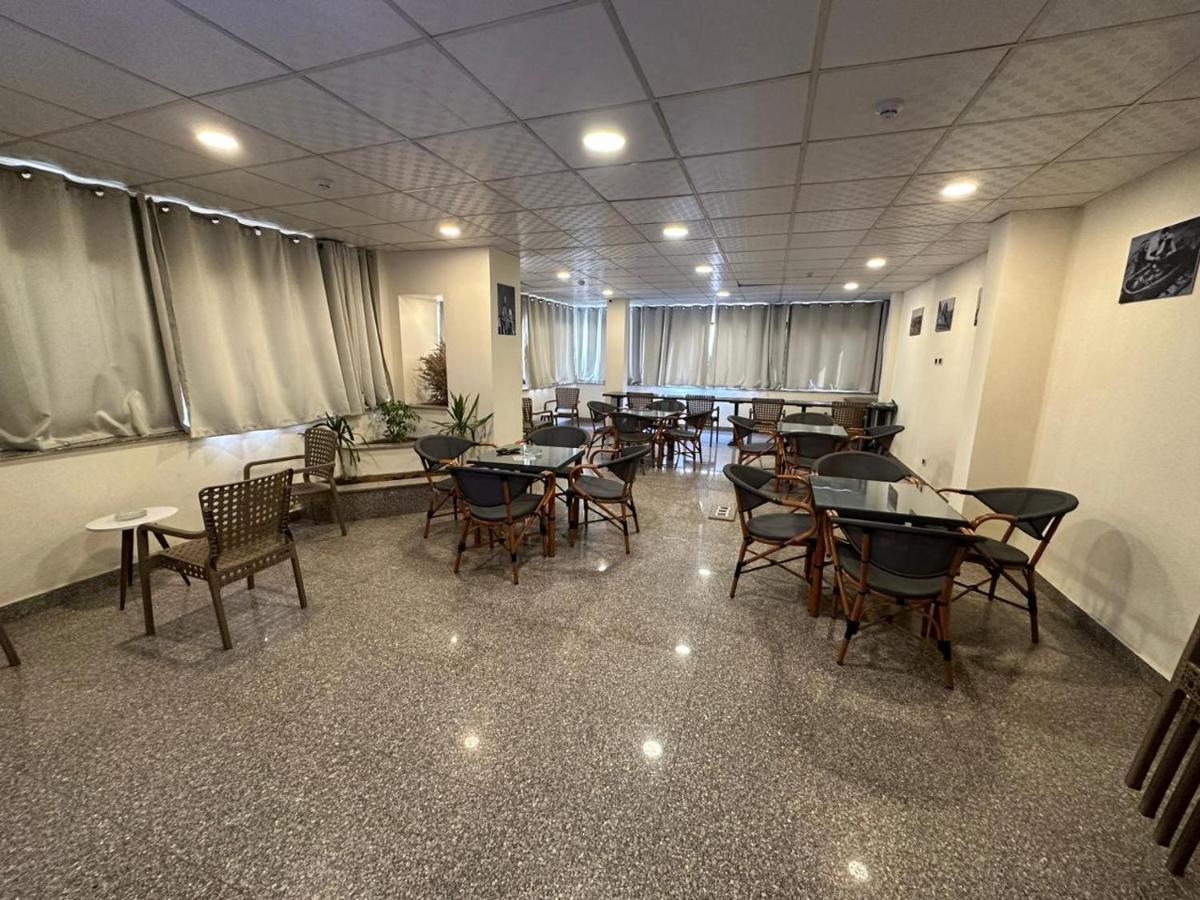 Hotel Dawntown Cairo Egy Days Esterno foto